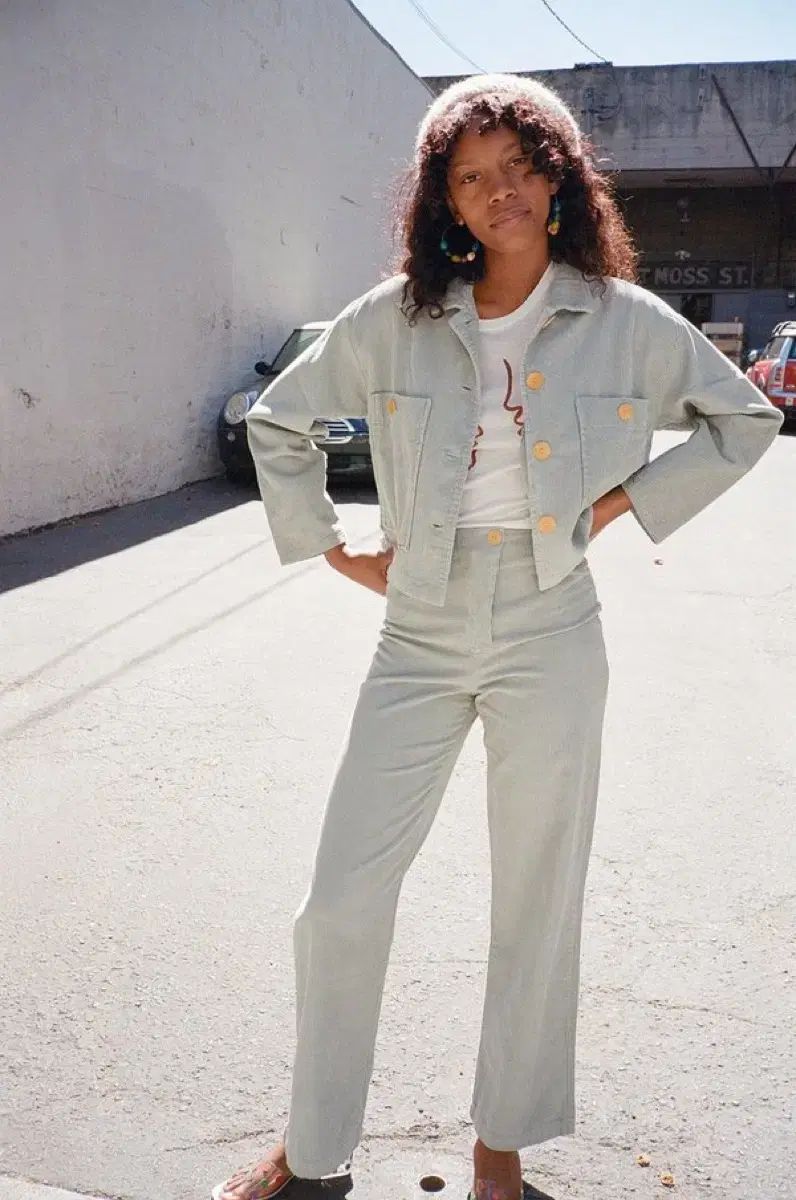 コーデュロイパンツ