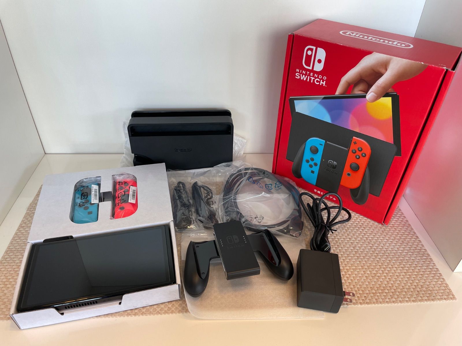 Nintendo Switch 任天堂 スウィッチ 有機ELモデル