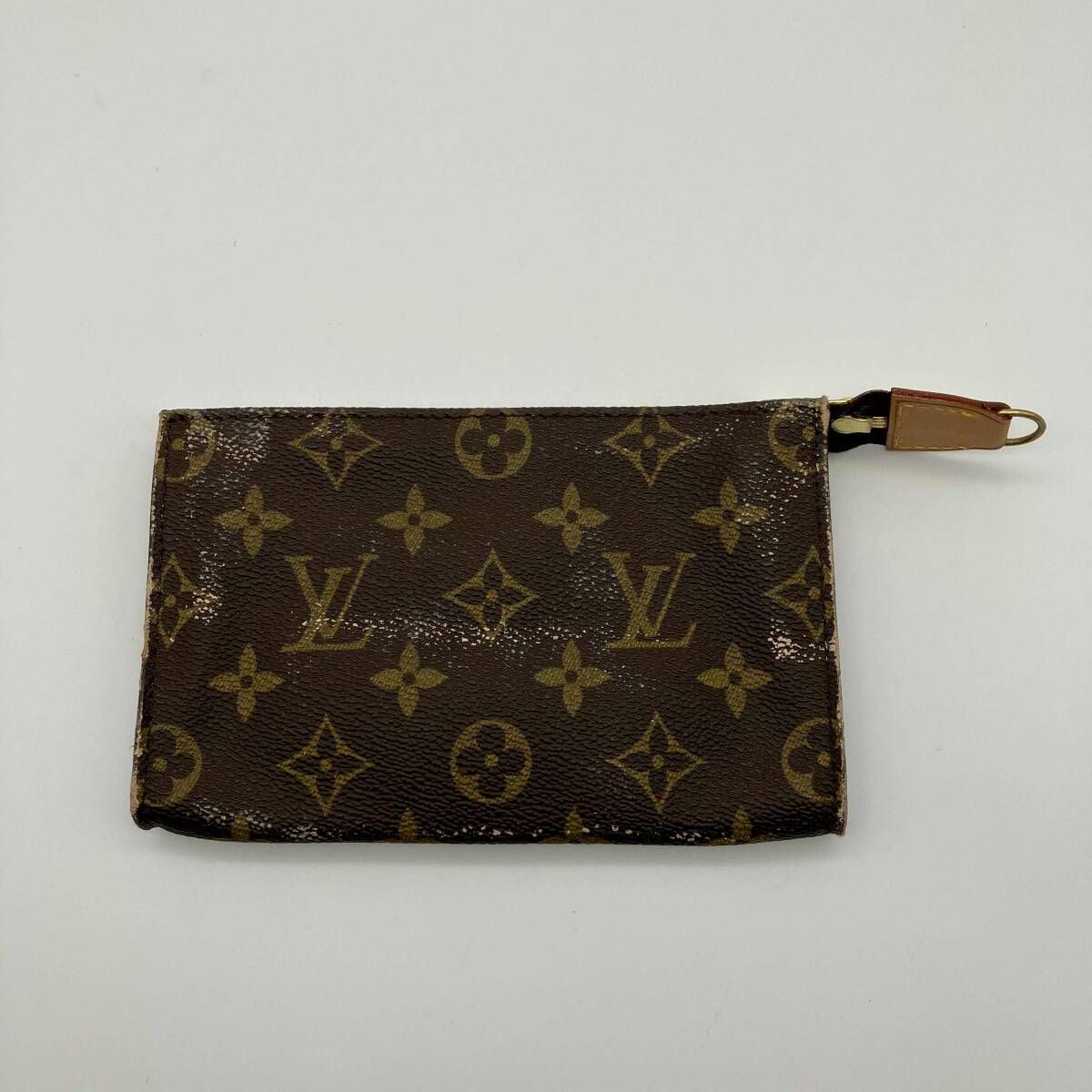 ヴィトン モノグラム