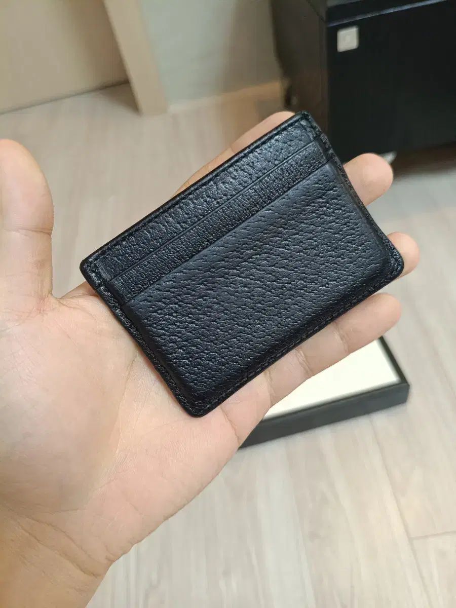 グッチ みつばち 刺繍 カードウォレット