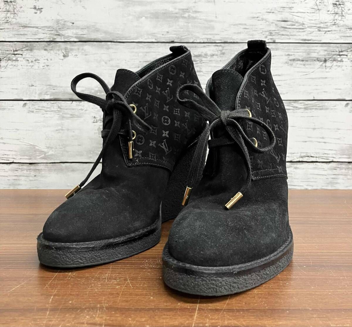 LOUIS VUITTON モノグラム スエ-ドブーティ 約23cm