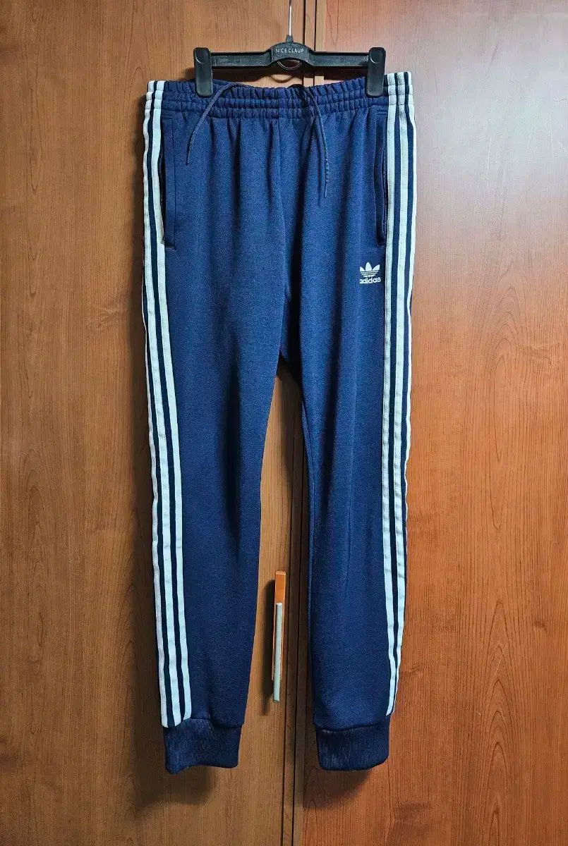 アディダス トレーニングパンツ L