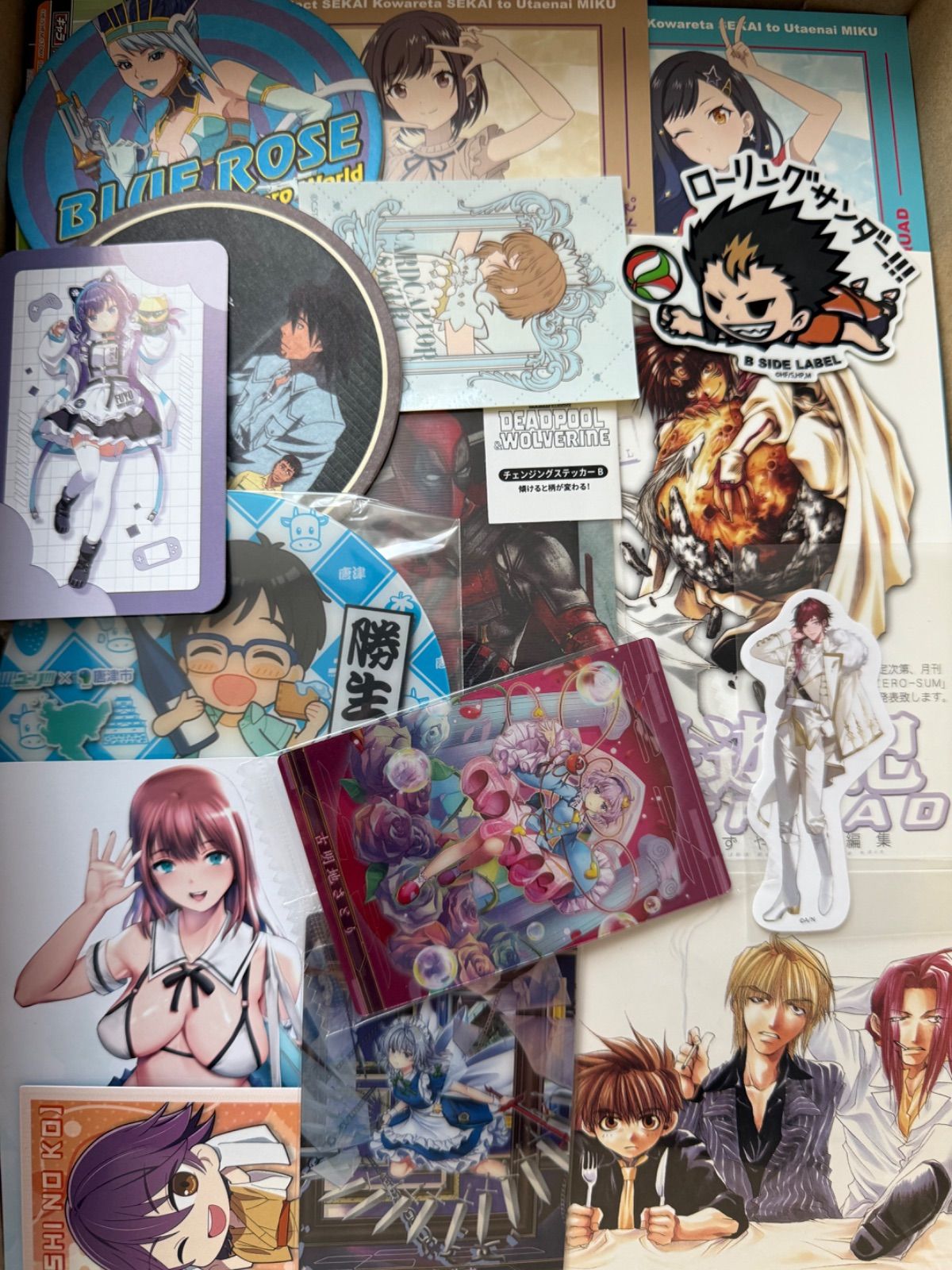 紙類　アニメ　ゲーム　まとめ売り　大量　コースター　ポストカード　カード 紙類 アニメ ゲーム まとめ売り 大量 コースター ポストカード