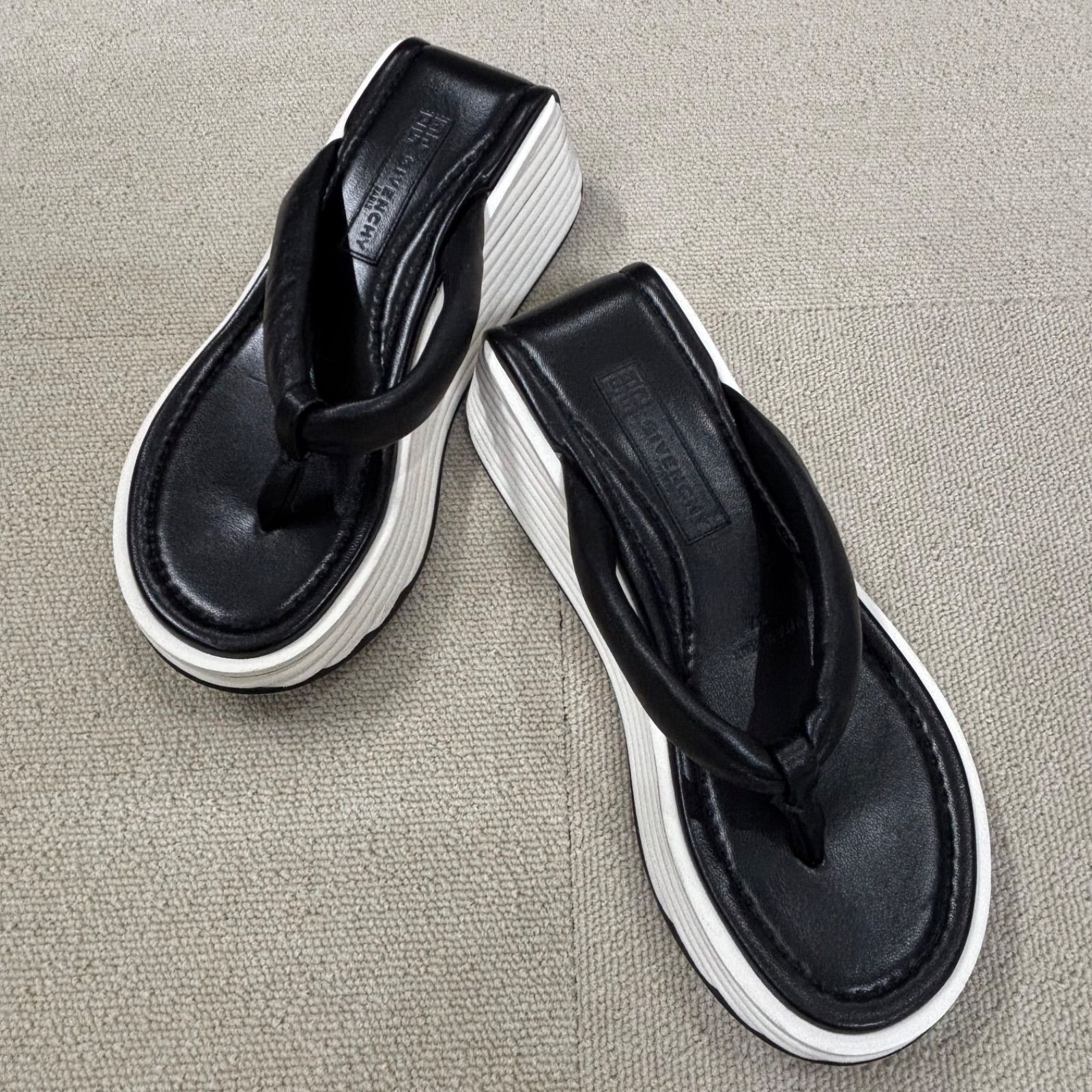 GIVENCHY ジバンシー ブラック and ホワイト KYOTO プラットフォーム ソング サンダル ビーチサンダル サイズ37 男女兼用