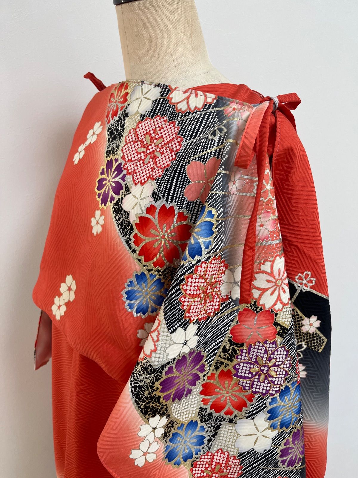 正絹着物リメイク 豪華オレンジ花柄 肩紐 ゆったりサイズ