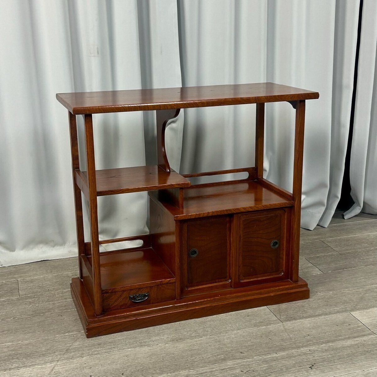 XC46 欅 飾り棚 違い棚 茶棚 水屋 箪笥 茶道具 サイドボード 神奈川県秦野市 A2