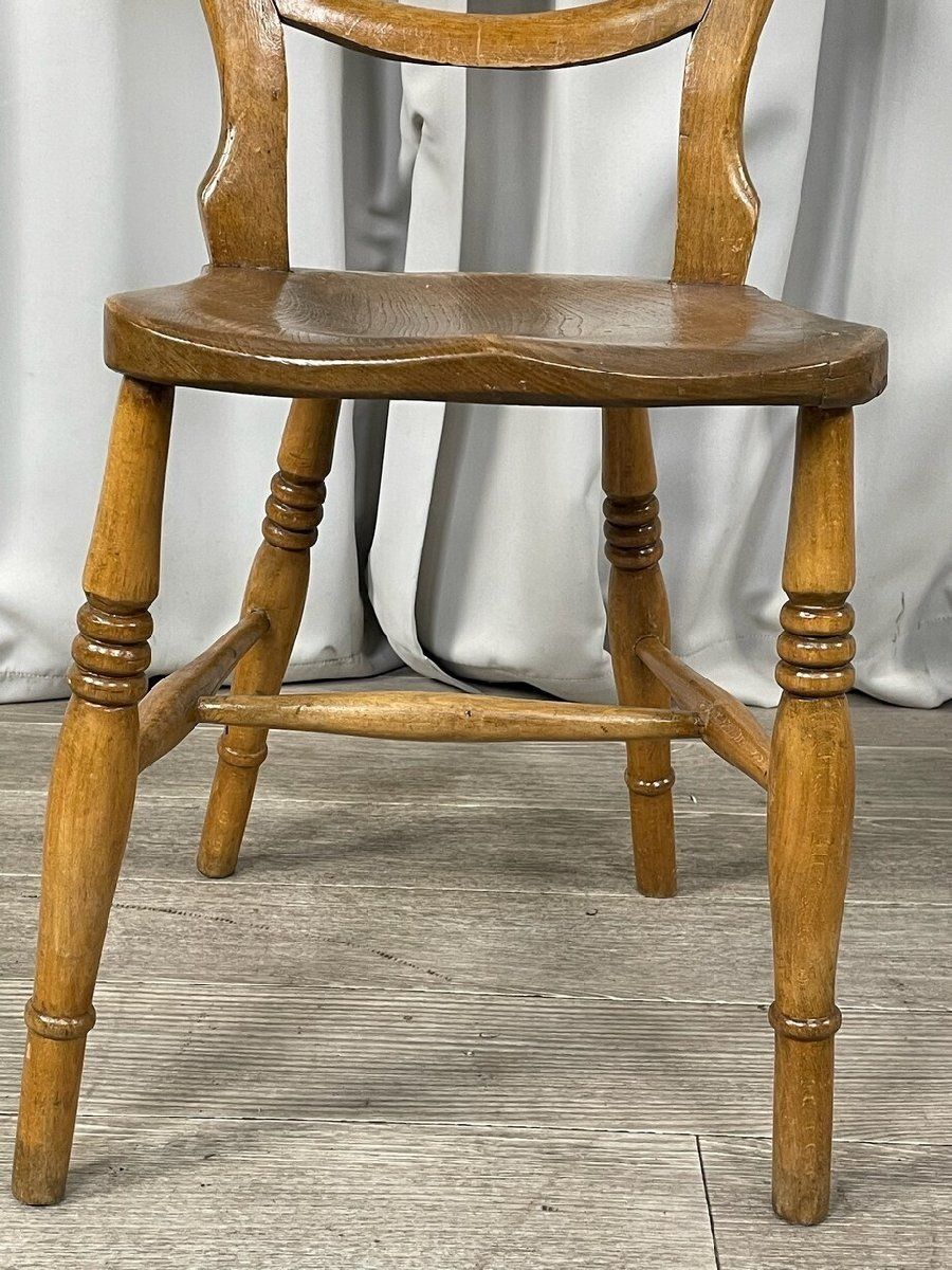 バルーンバック ダイニングチェア