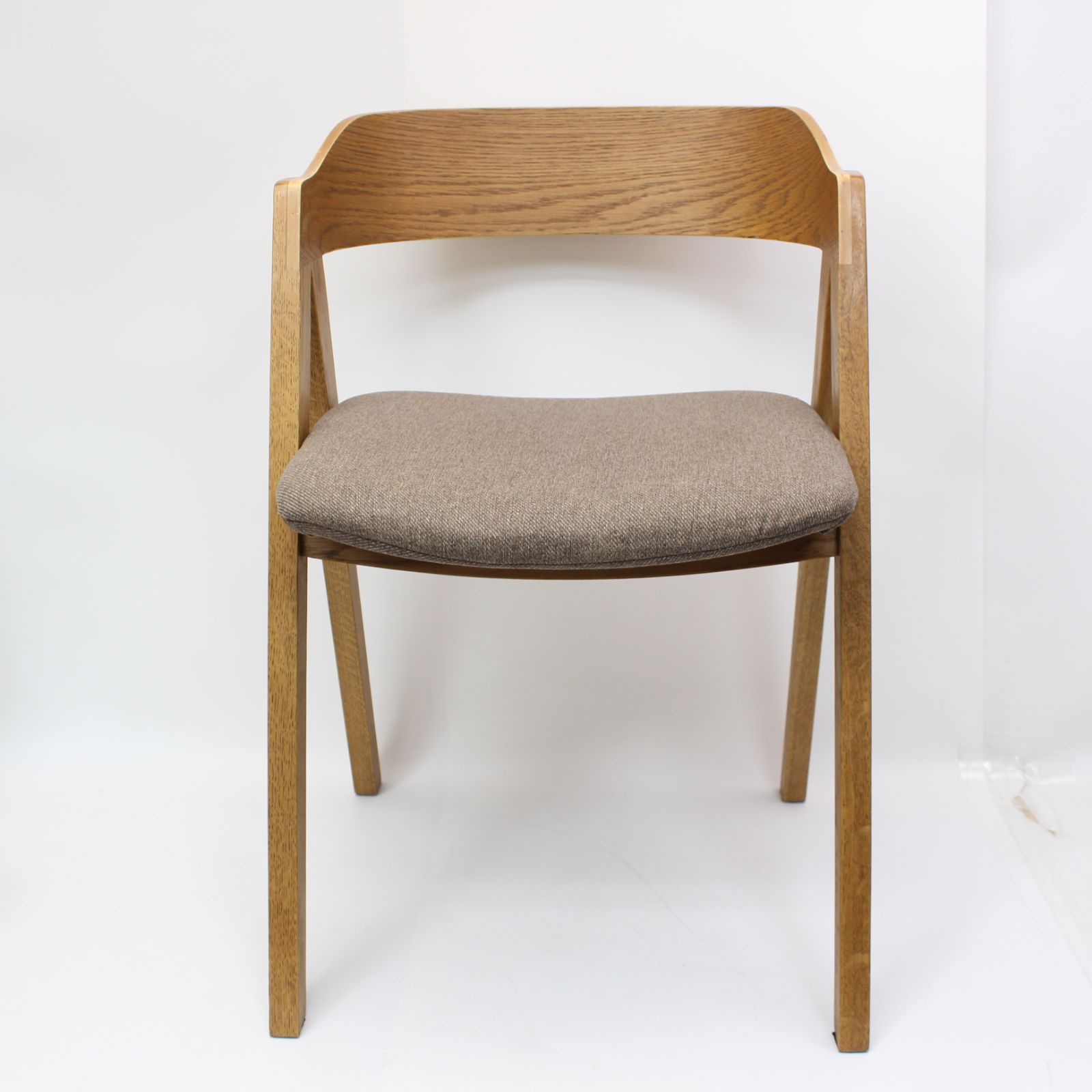 635 unico ウニコ ELEMENT エレムト ダイニングチェア 天然木 オーク材 ナチュラル 椅子