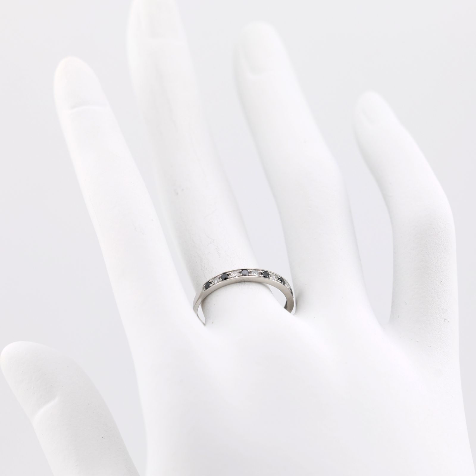 参考定価126,500円！》 Pt.950 プラチナ ブラックダイヤモンド 0.12ct 