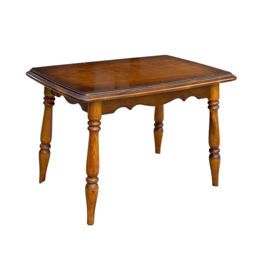 サイドテーブル