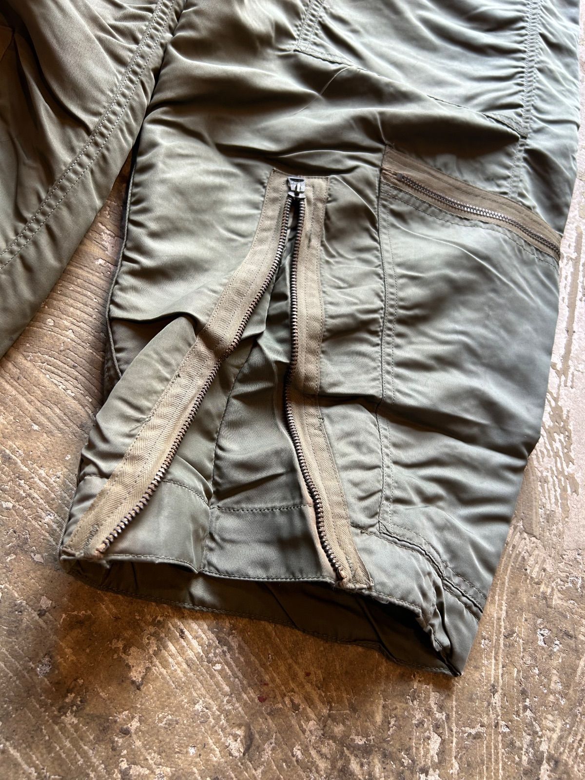  60 s US CWU-1 P ミリタリー フライトスーツ つなぎ MEDIUM REGULAR オーバーオール つなぎ パンツ