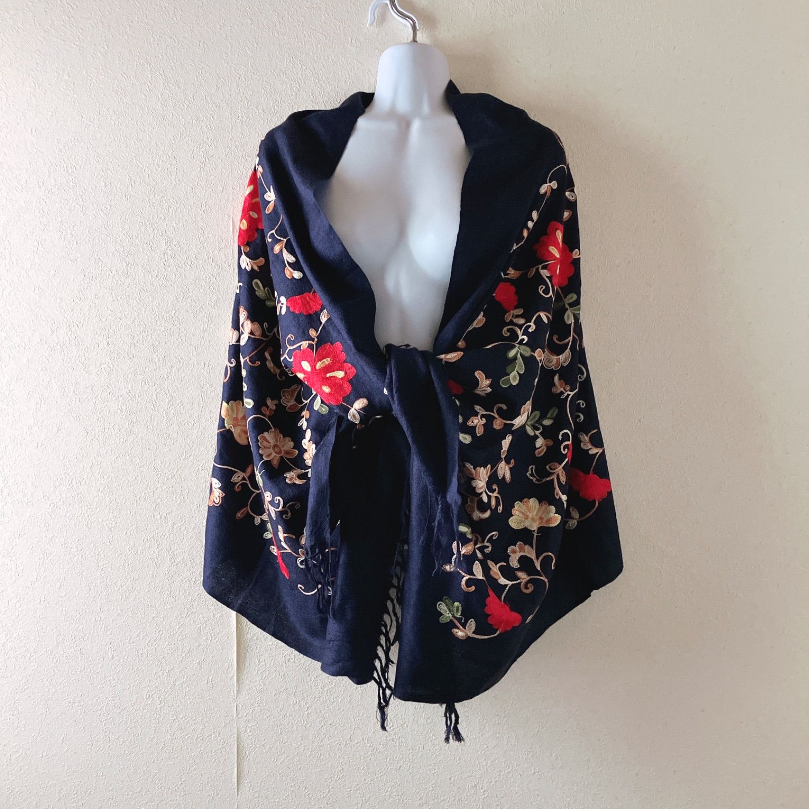 Floral Embroidery Shawl 花柄刺繍ストール ネイビー 大判 レディース
