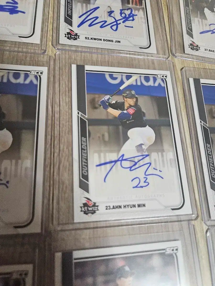 KTウィズ 安賢珉 選手 サイン入りカード KBOセンセーション オート