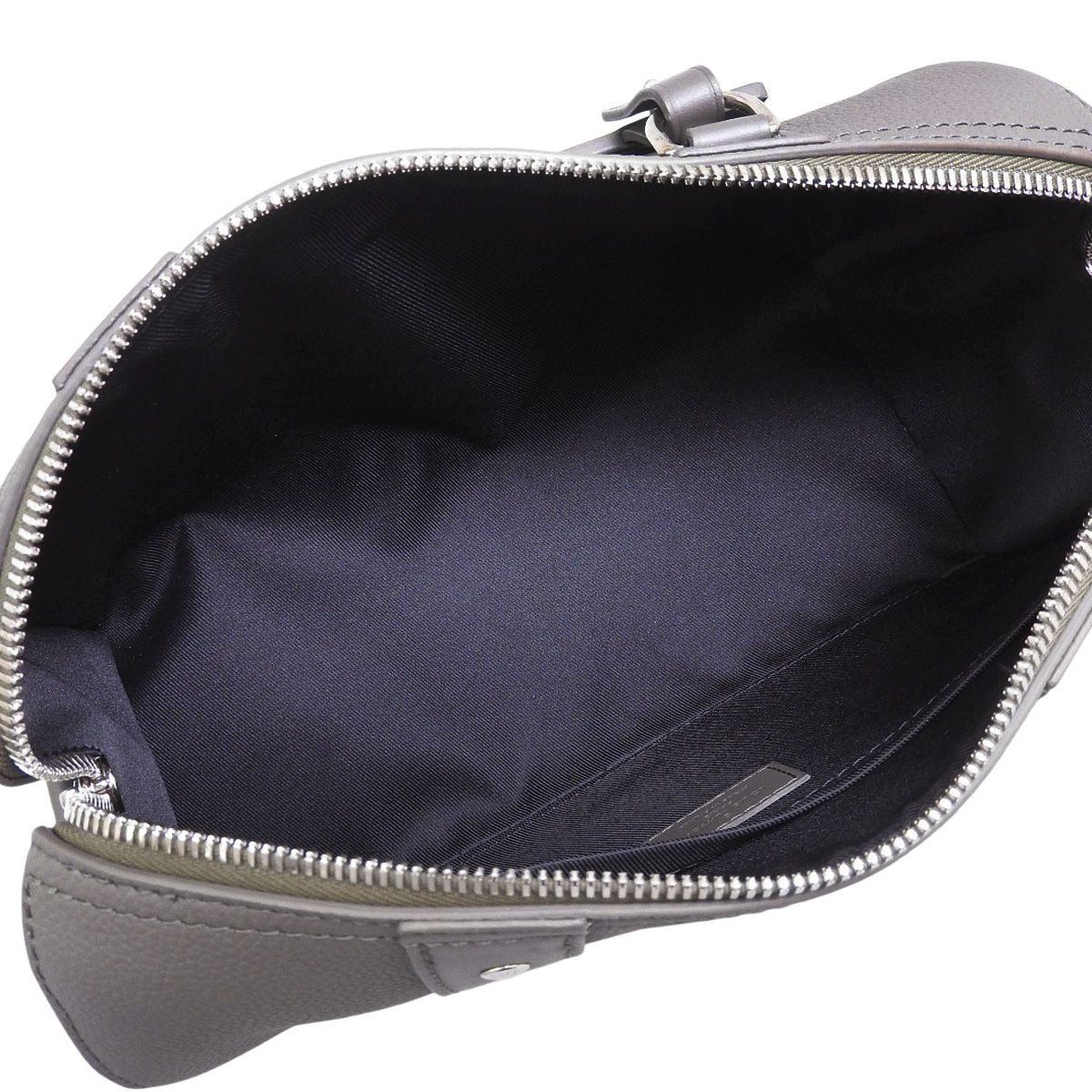 グレー シルバー金具