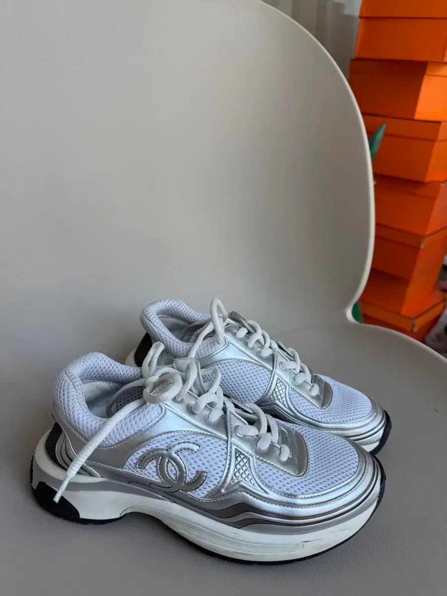 Ch シルバー メッシュ スニーカー