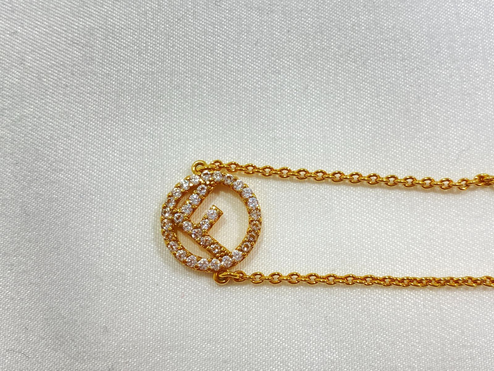 七重浜85-1-071025nh FENDI フェンディ エフイズフェンディブレスレット 併売 レディース