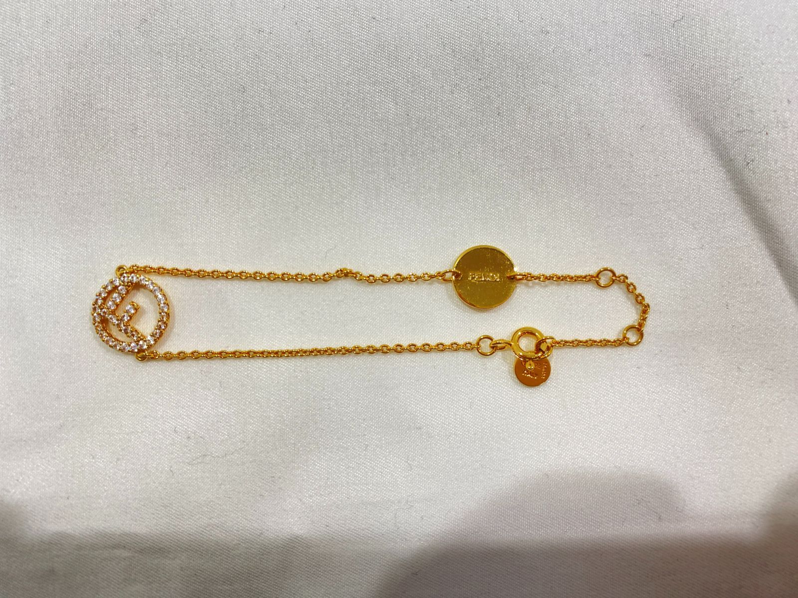 七重浜85-1-071025nh FENDI フェンディ エフイズフェンディブレスレット 併売 レディース