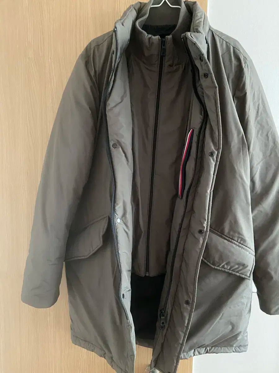 トミーヒルフィガー グレー ダウン アウター 90 95