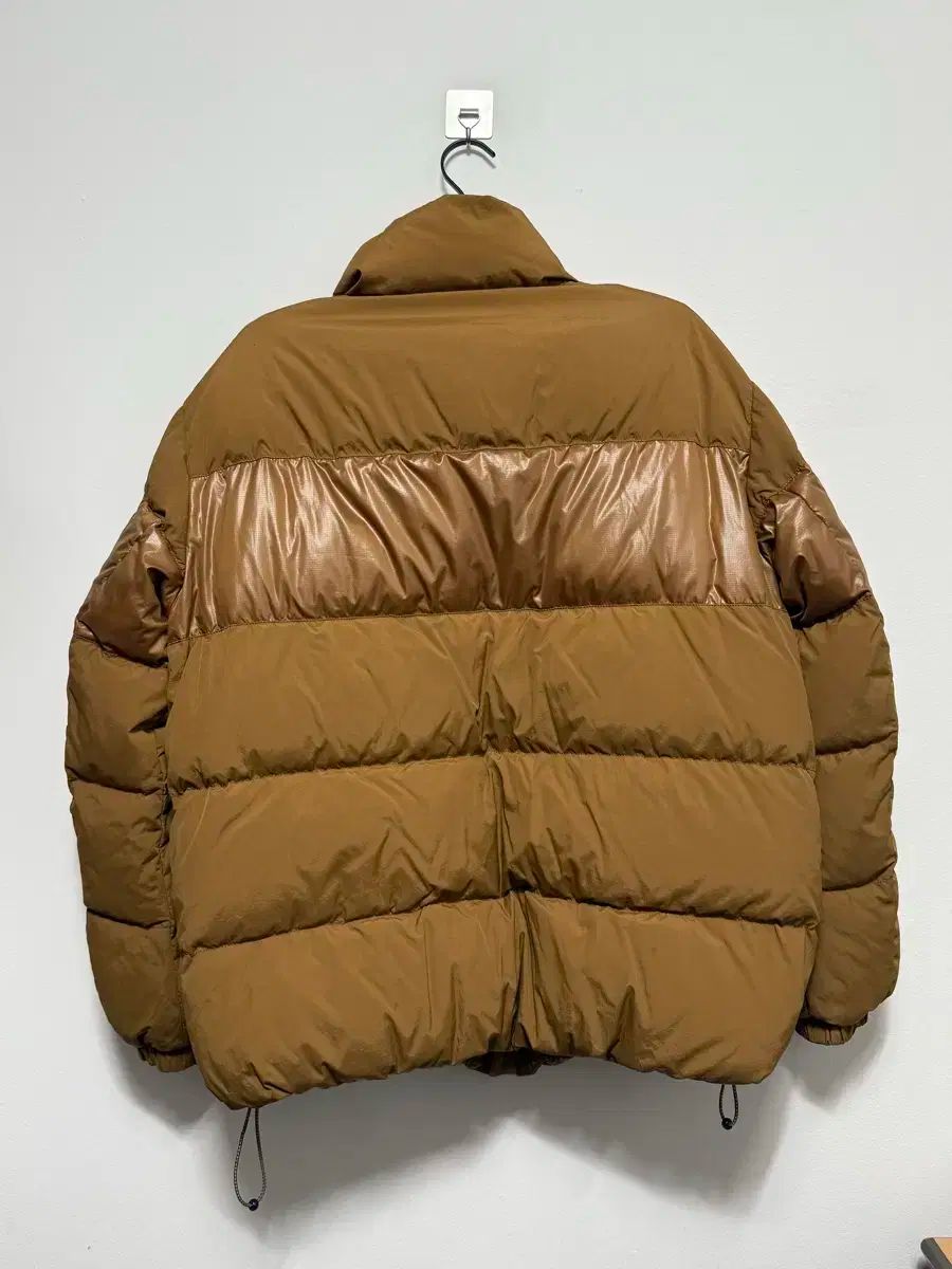 TOMMY JEANS トミー ジーンズ ブラウン ダウン M