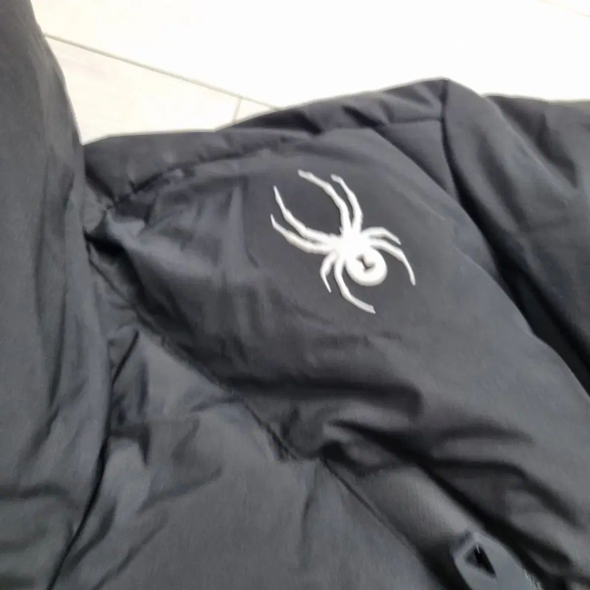 ダウンジャケット