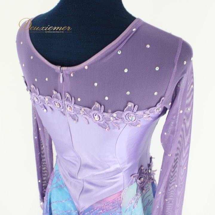 パーティ衣装 女性用