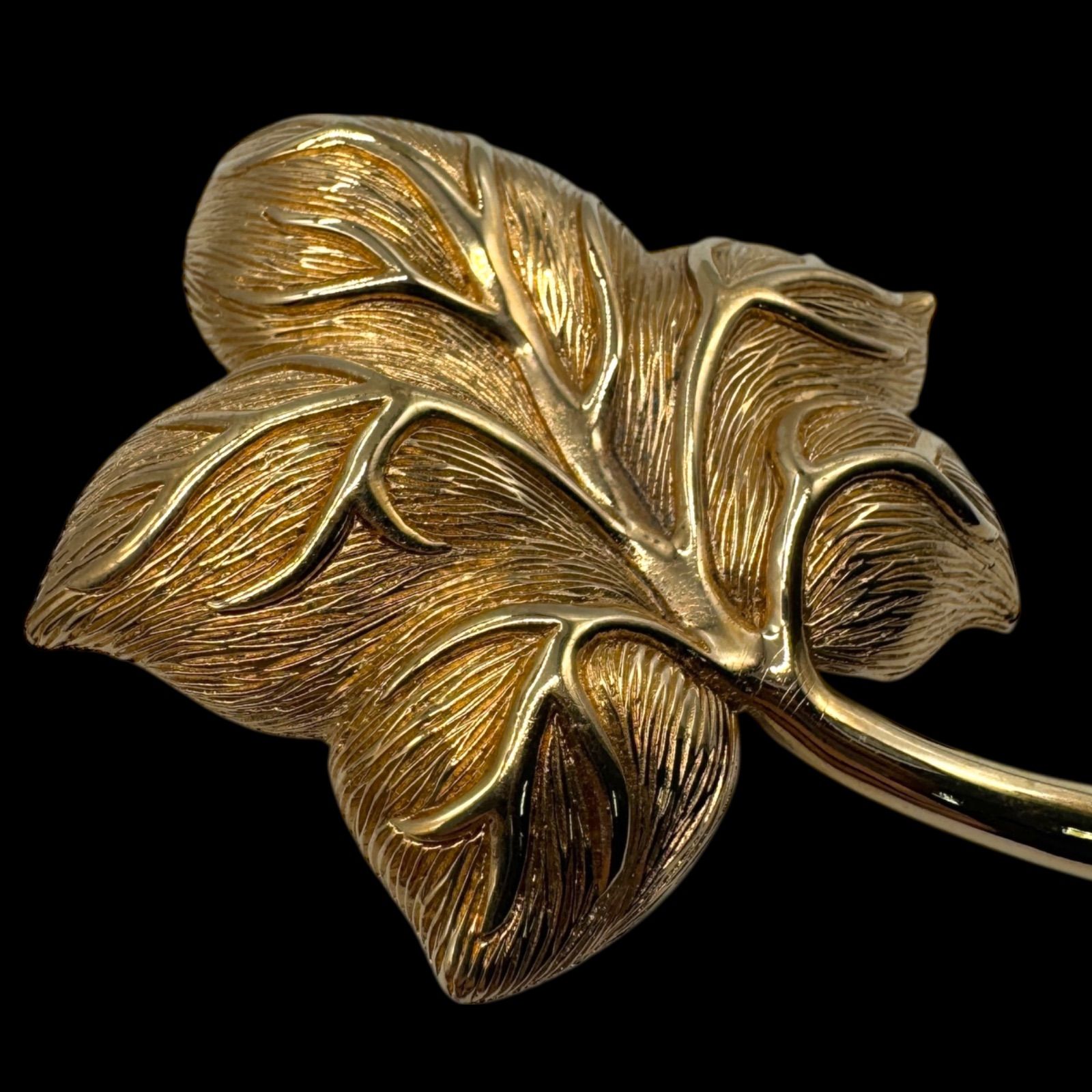Christian Dior クリスチャンディオール 大ぶり リーフ 葉っぱ モチーフ ゴールド ブローチ ヴィンテージ ジュエリー