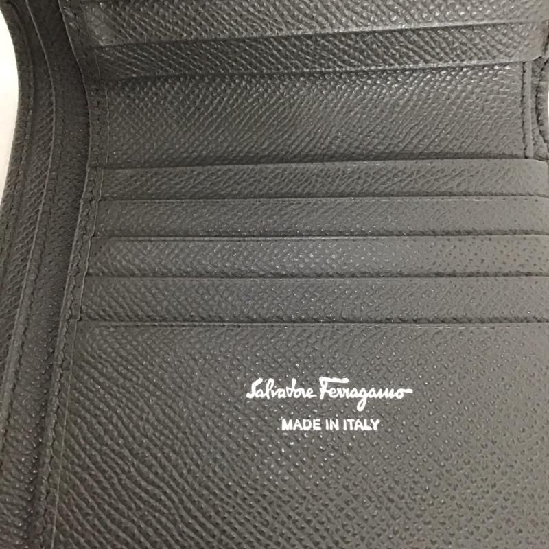 Ferragamo サルヴァトーレフェラガモ