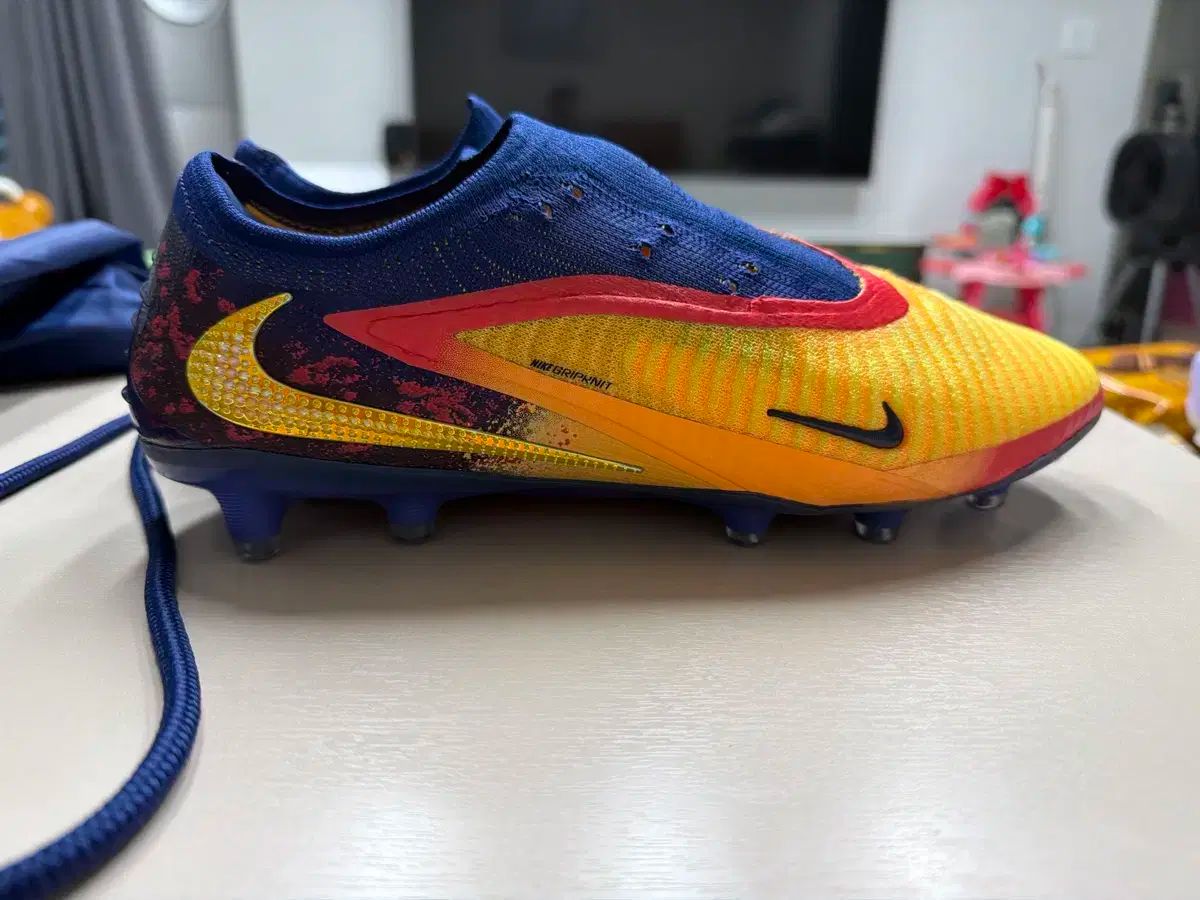 NIKE FANTOM 6 ハーランド AG サッカーシューズ 280mm