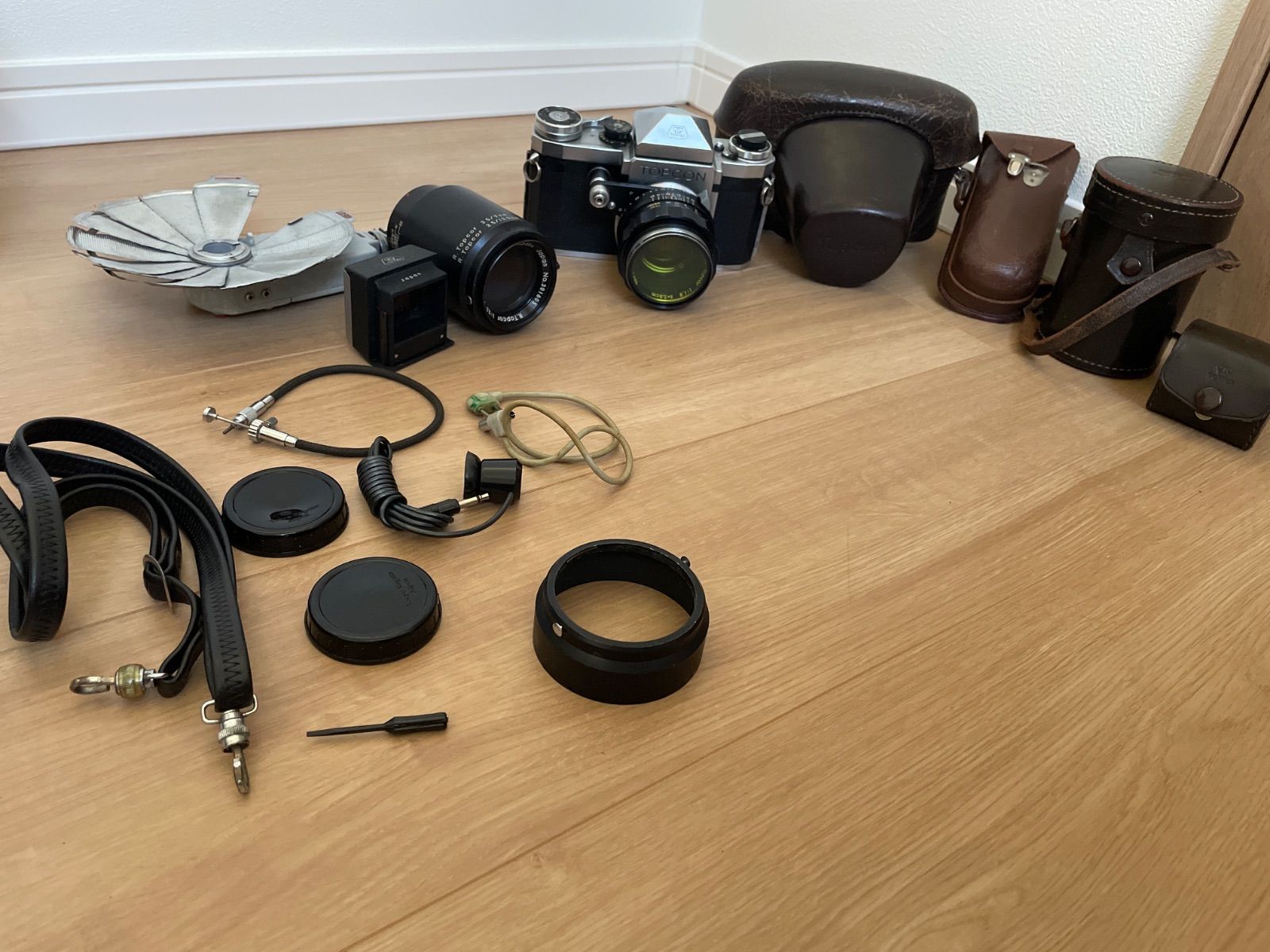 稀少 東京光学トプコンTOPCON R.Topcor l 3.5 13.5cm Auto-Topcor l 1.8 5.8cmレンズ付き 品 レトロカメラ