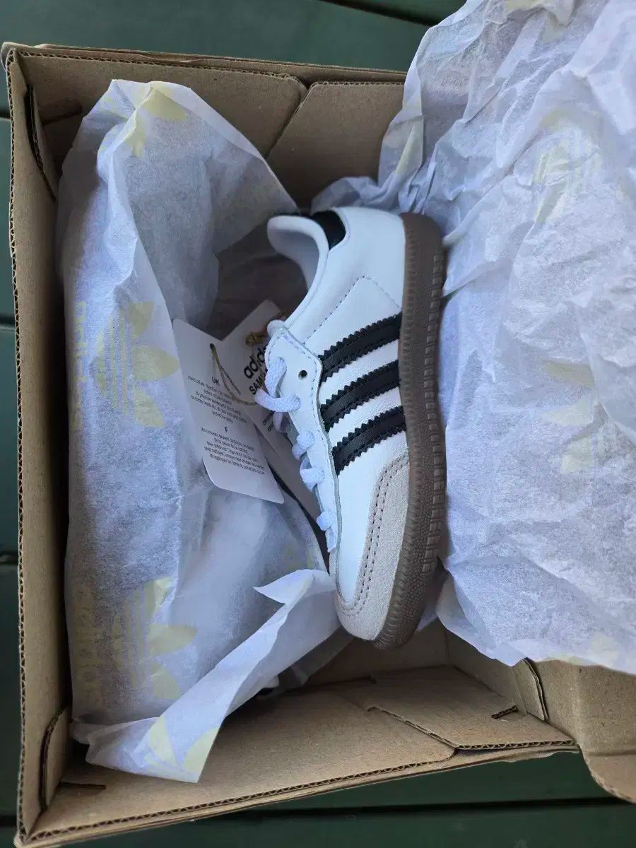 アディダス サンバ