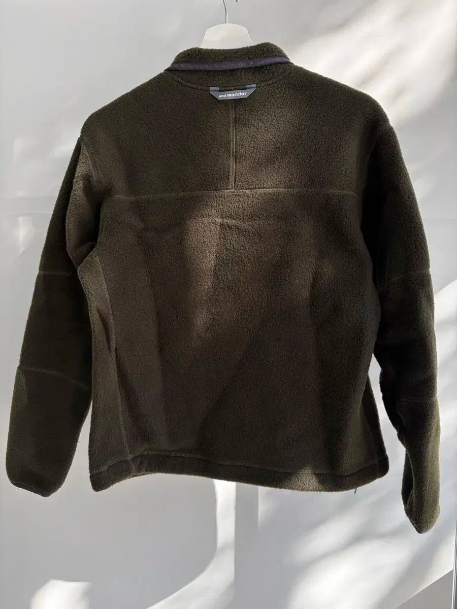 アンドワンダー