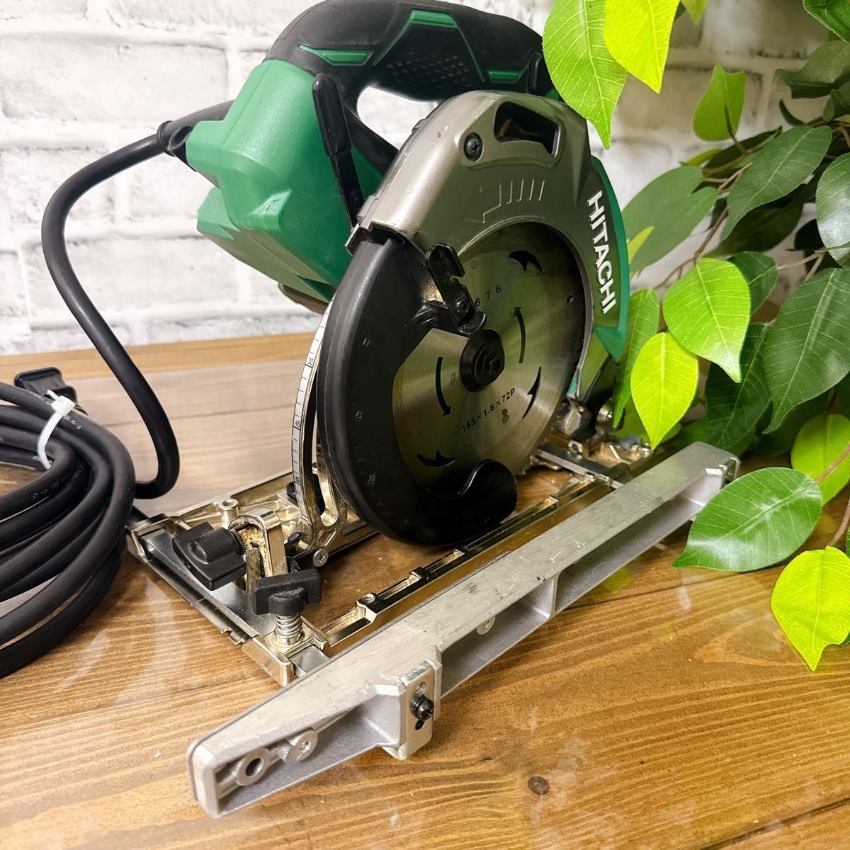 海外直営店直接買い付け！ HITACHI HIKOKI C6UEY 深掘り電子造作丸のこ 165mm