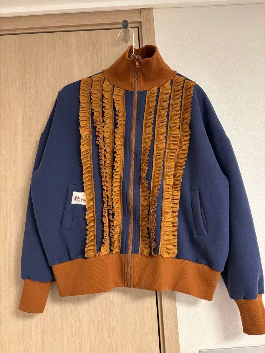 ラッキーシュエトゥ スタイル フリル フリル 起毛 アウター