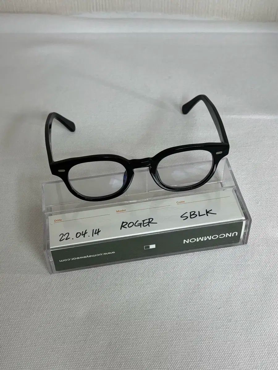 アンコモンアイウェア ゴール D ロジャー