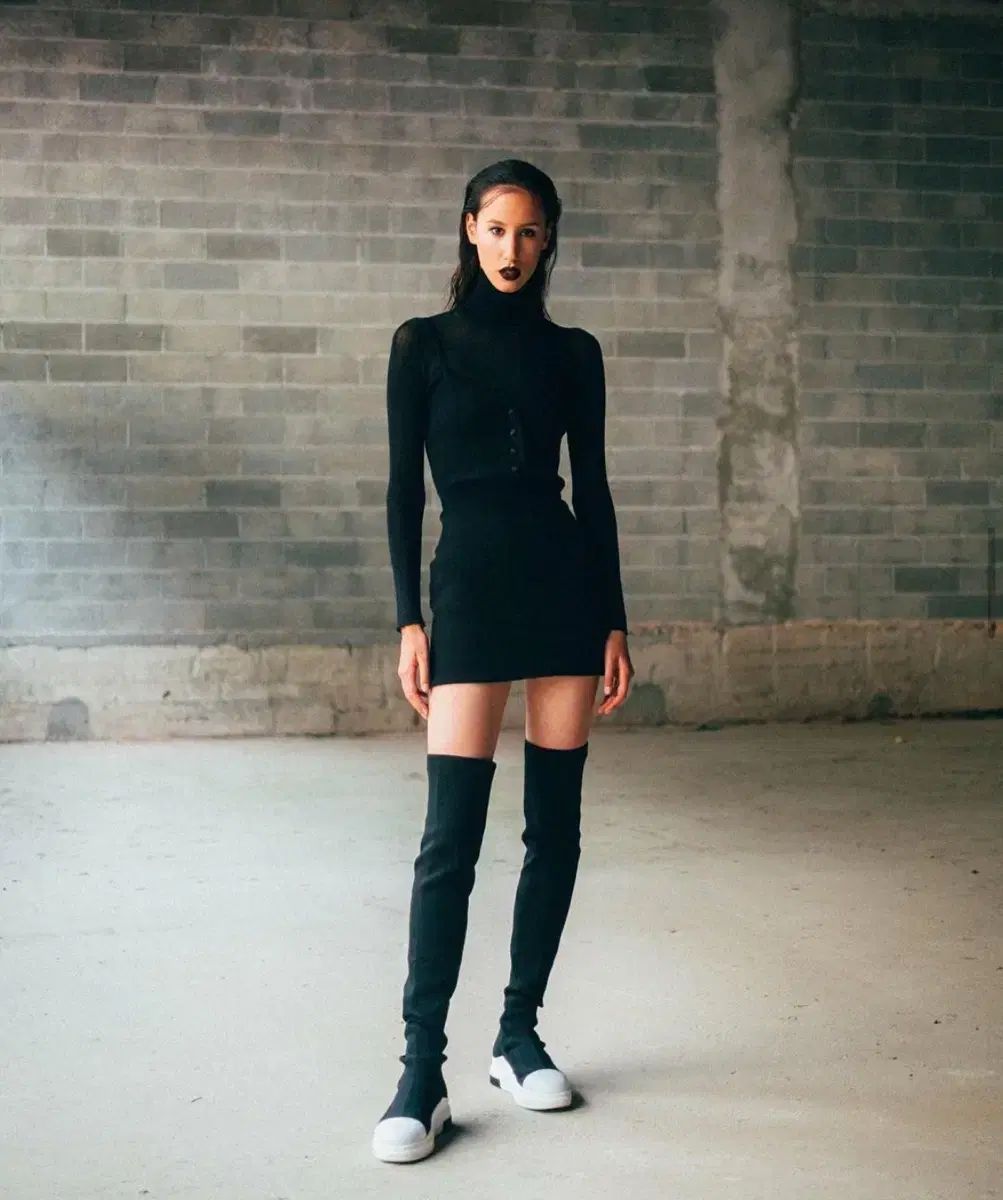 チンツィア アライア シンジア アリア ニーハイ ニット ソックスブーツ