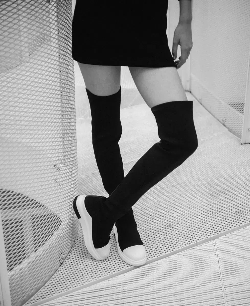  チンツィア アライア シンジア アリア ニーハイ ニット ソックスブーツ その他 ブーツ