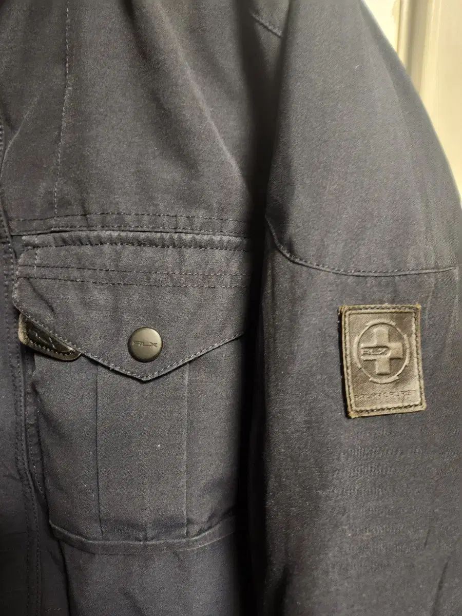 ダックダウン パーカ