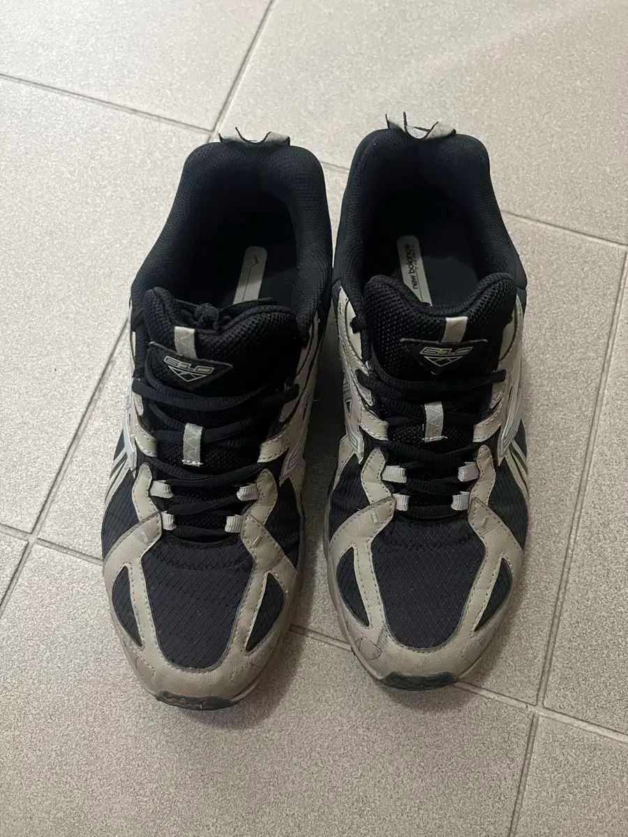 ランニングシューズ 270