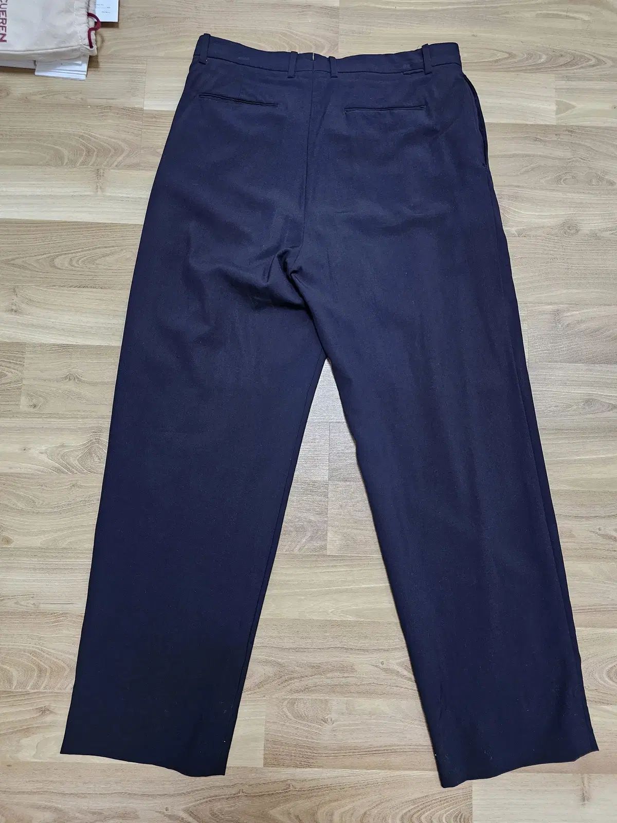 4 22 ss ポッタリー トゥプリーツ ワイド パンツ スラックス ダークネイビー 夏用