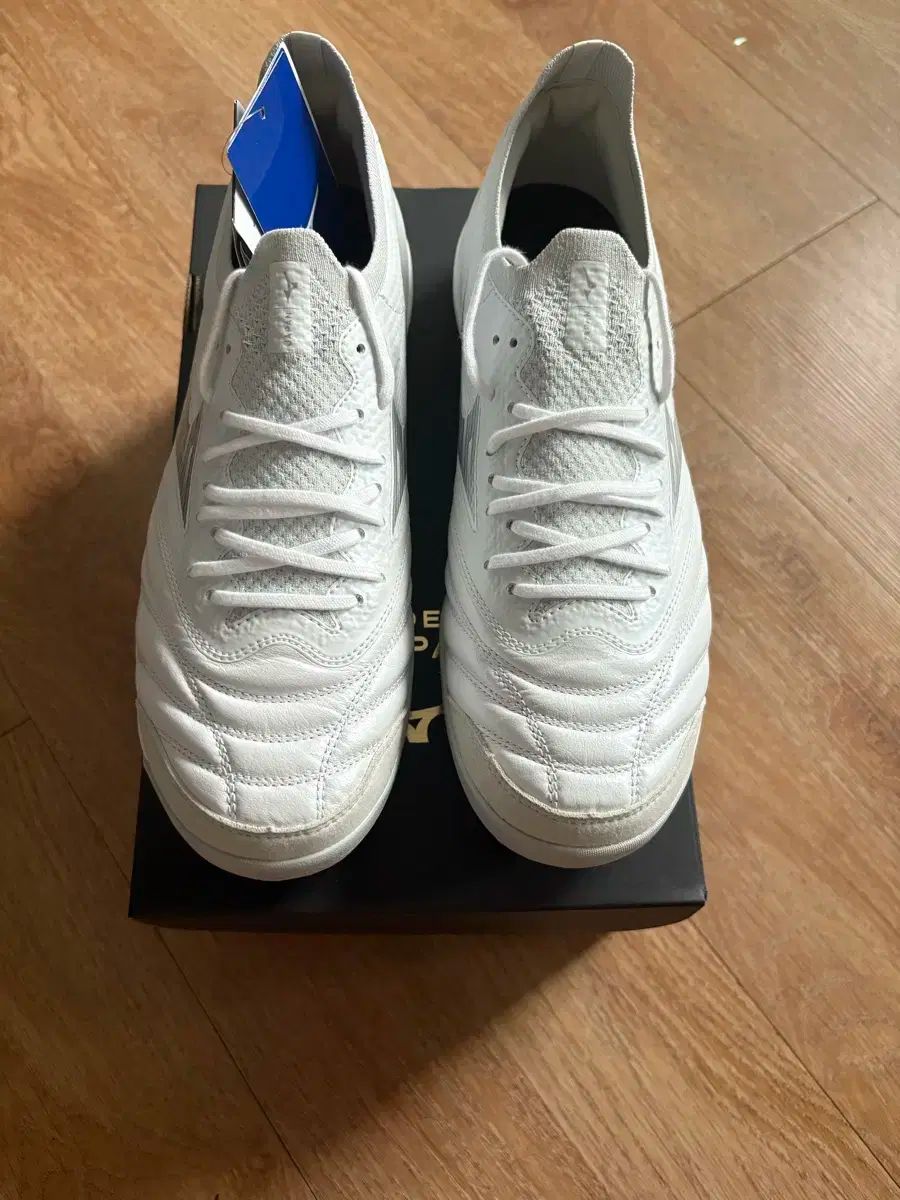 ミズノ モレリア NEO サラ ベータjp tf 255