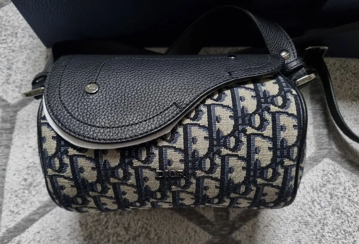 級 百貨店 Dior サドル ローラーバッグ ミニ クロスバッグ