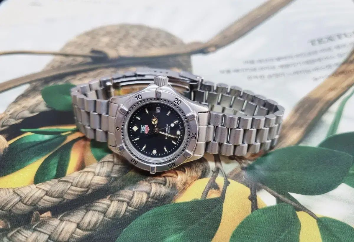 タグ ホイヤー プロフェッショナル 200 レディース リストウォッチ