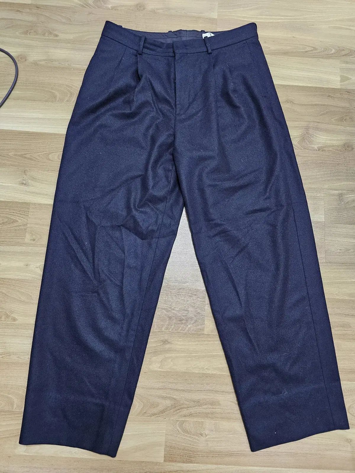 4 ポッタリー フランネル トゥ プリーツ ワイド パンツ スラックス ダークネイビー