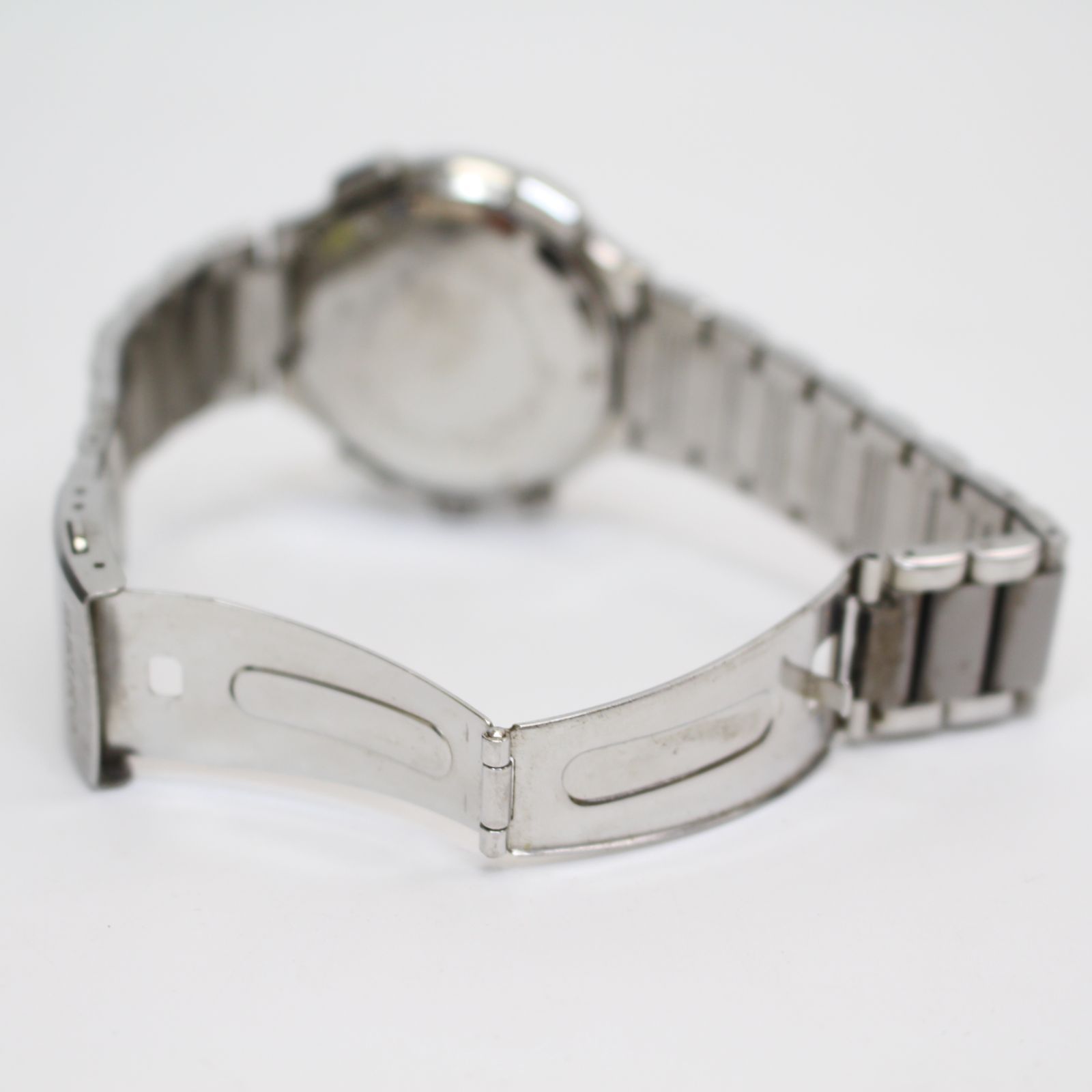 クオーツ腕時計