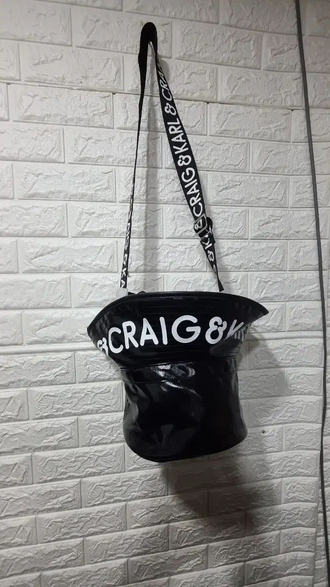 クラックアンドカル バケットバッグ
