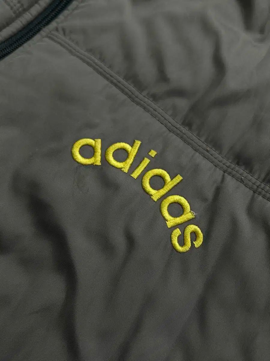 パデッド トラック