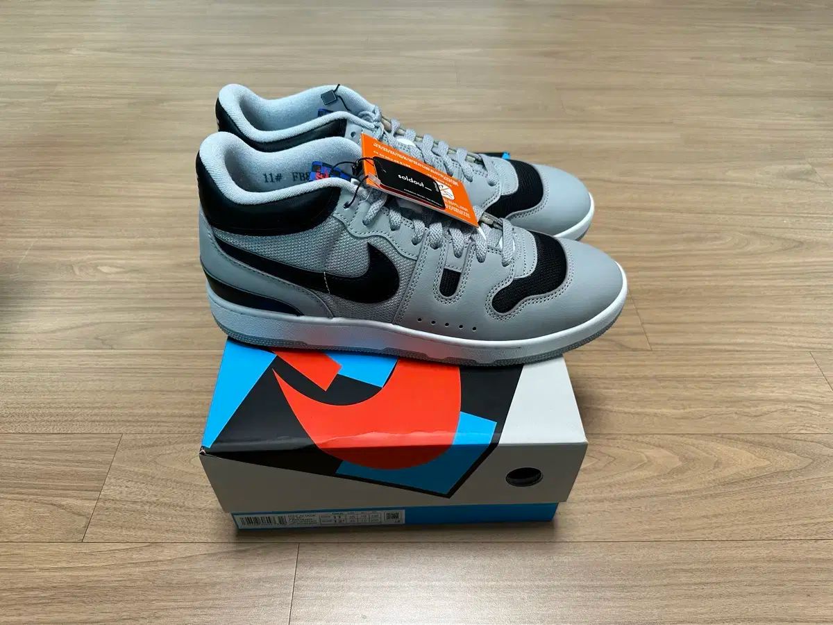  290 NIKE ナイキ マック アタック QS SP ライト スモーク グレー スニーカー 靴