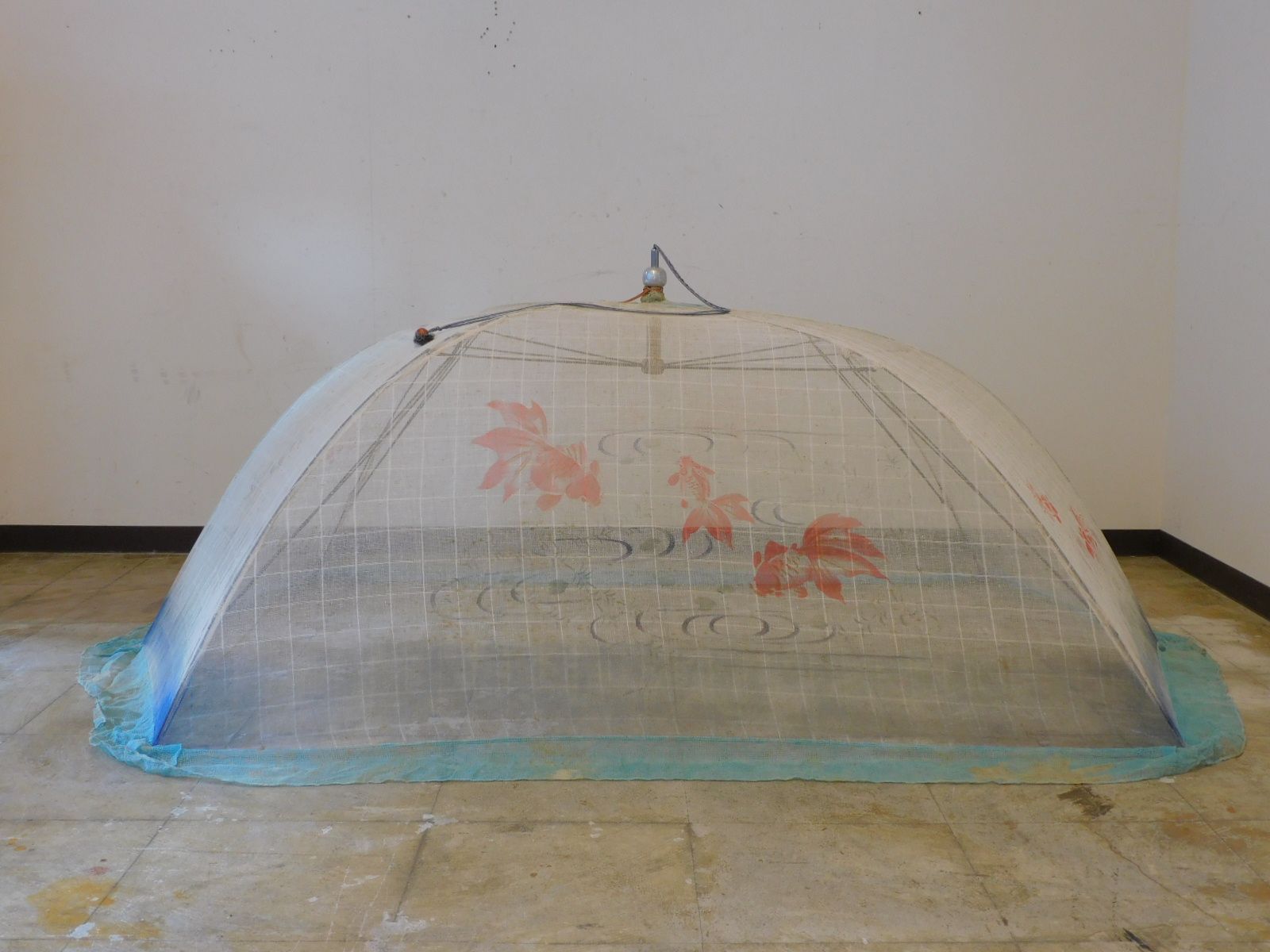 昭和レトロ 金魚柄 折りたたみの蚊帳 HK-a-05656 / 蚊帳 かや 古民家