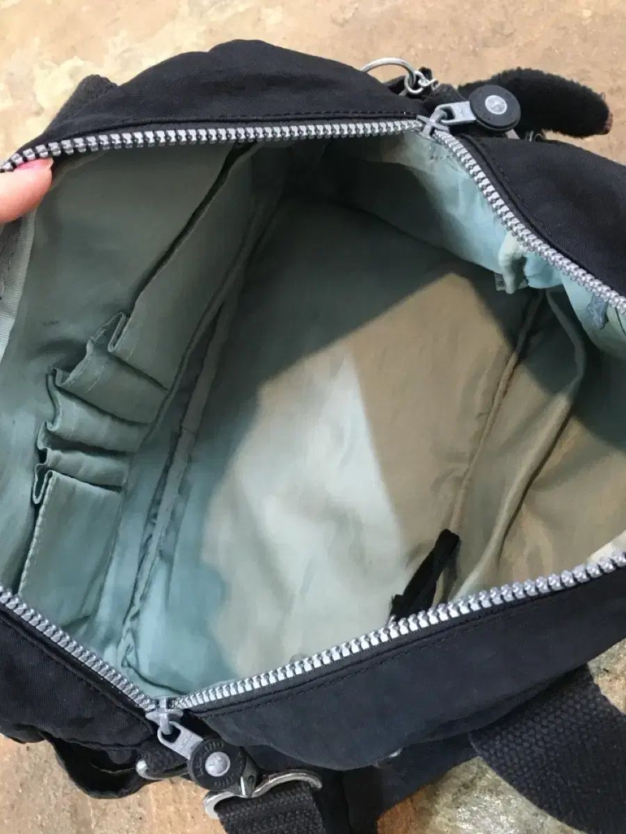 ショルダーバッグ-クロスバック ブラック