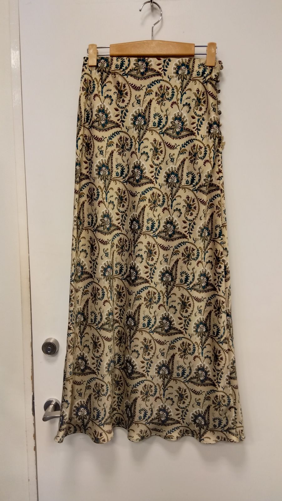 M2 ソレイアード ペイズリー柄スカート 新古品 34サイズ ポリエステル 手洗いOK